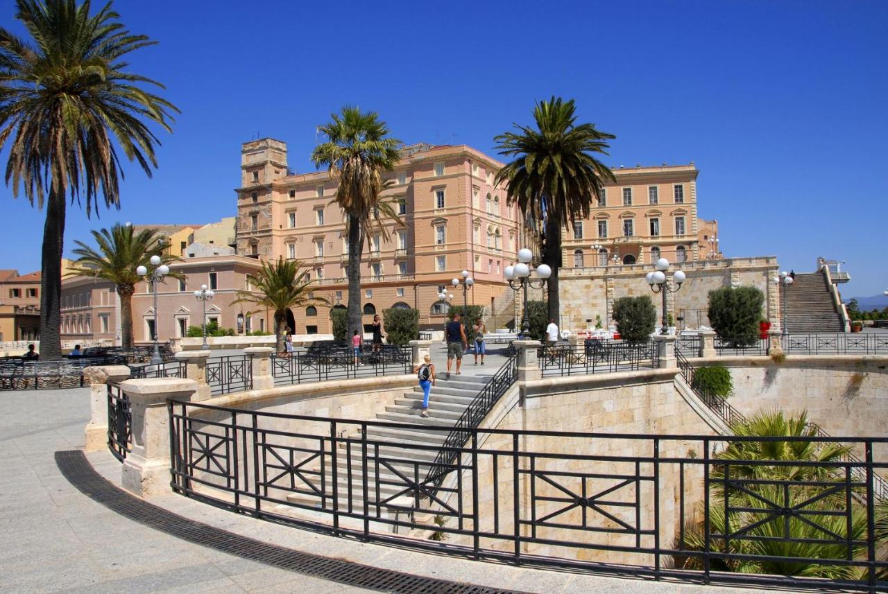 Sky Moon Cagliari Centro Vista Mare Apartamento Exterior foto