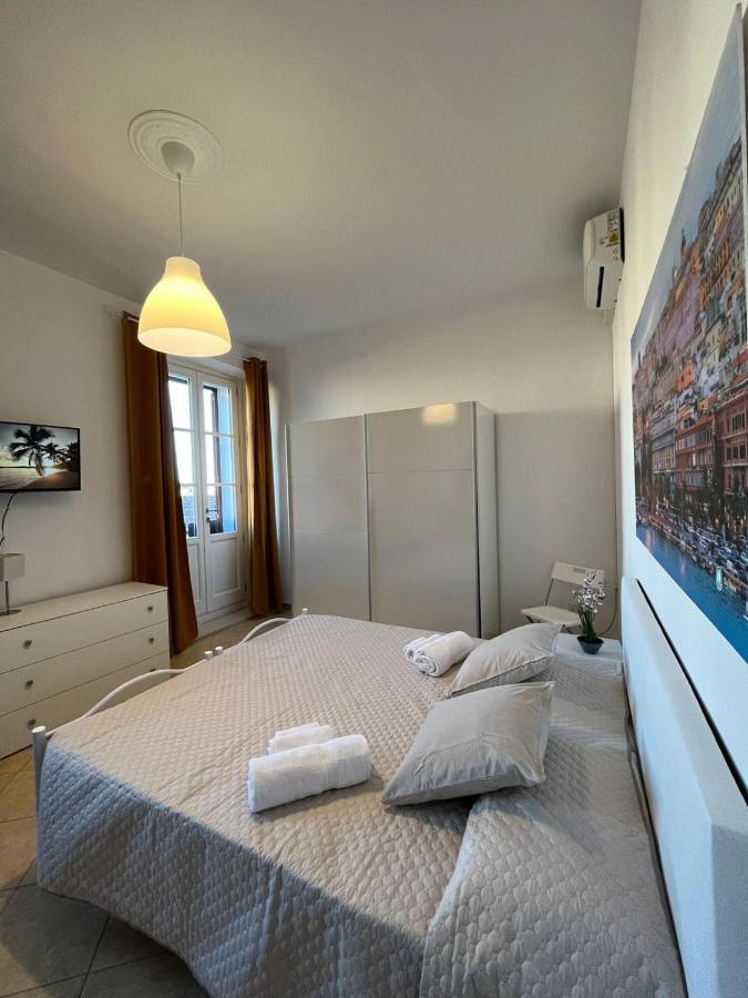 Sky Moon Cagliari Centro Vista Mare Apartamento Exterior foto